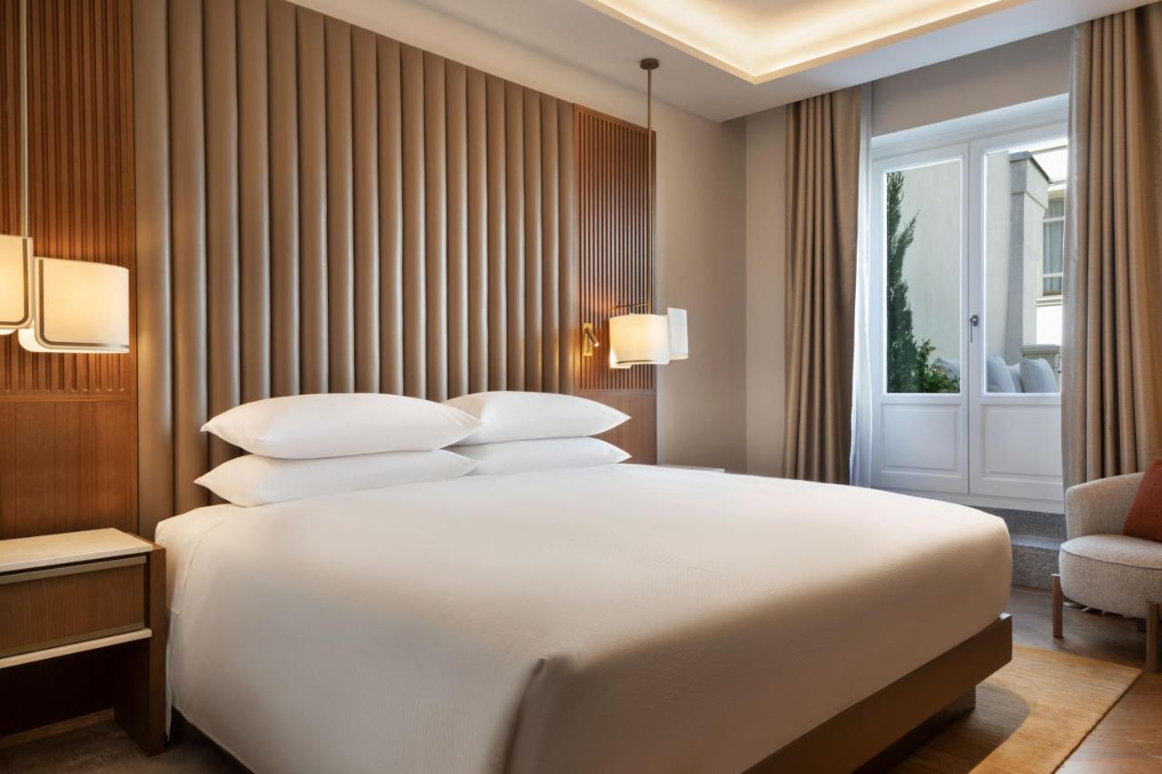Jw Marriott Hotel Madrid Exterior foto