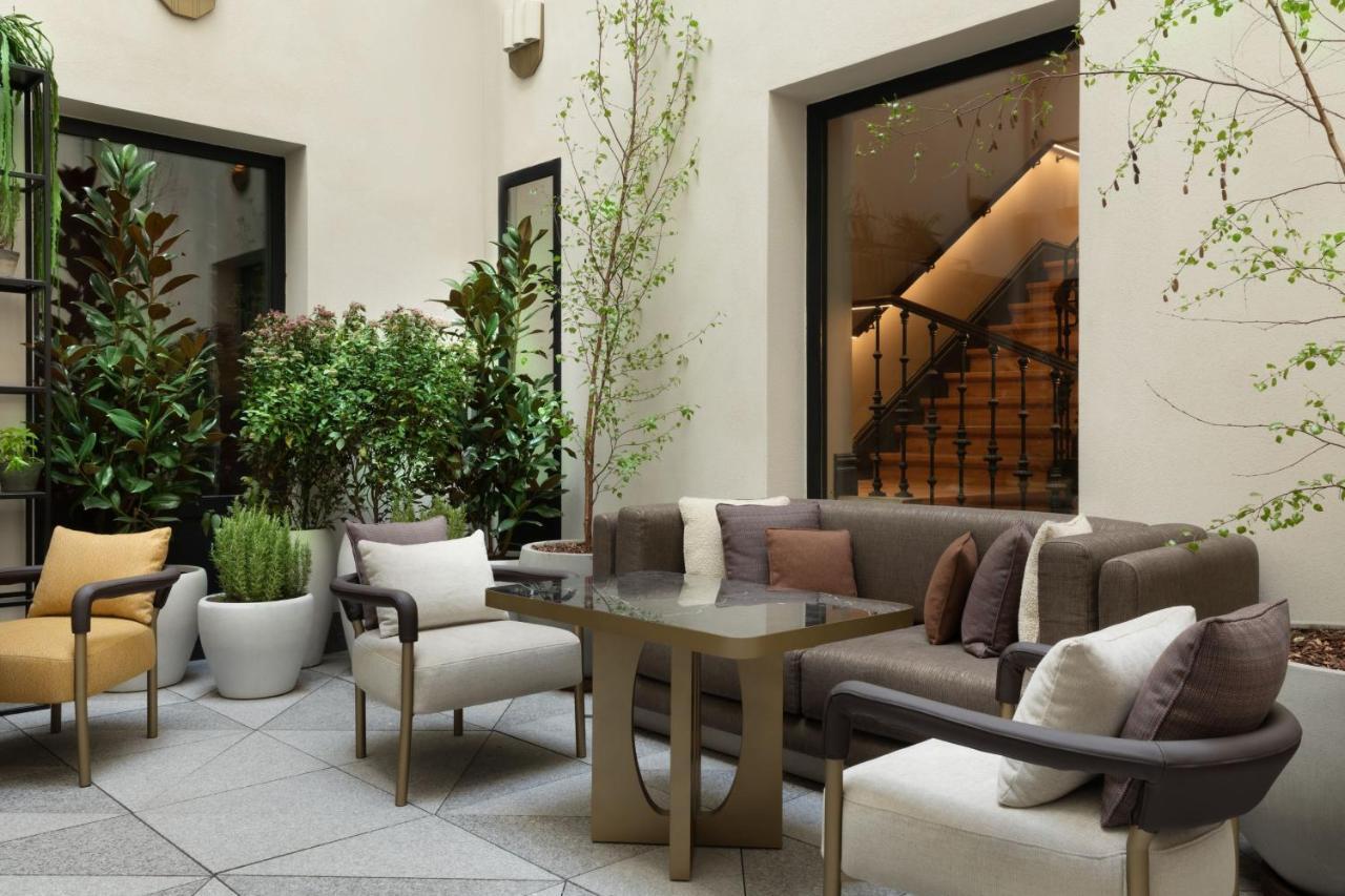 Jw Marriott Hotel Madrid Exterior foto