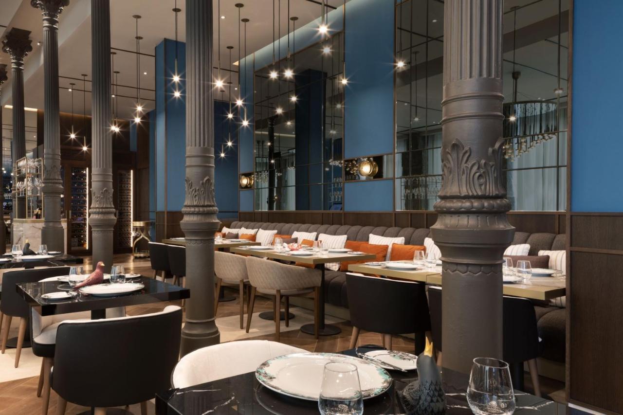 Jw Marriott Hotel Madrid Exterior foto